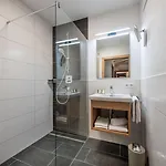 Alpenparks & Rehrenberg 公寓式酒店 4*