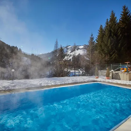 Alpenparks & Rehrenberg Aparthotel Viehhofen