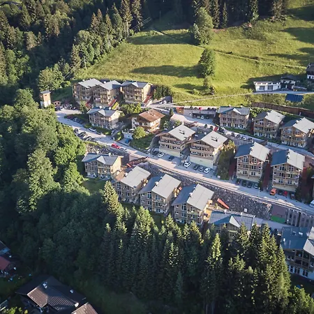 Alpenparks & Rehrenberg 아파트호텔 비에호펜