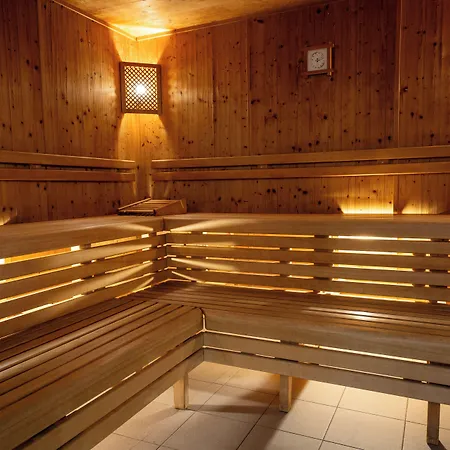 Aparthotel Alpenparks & Rehrenberg 4*