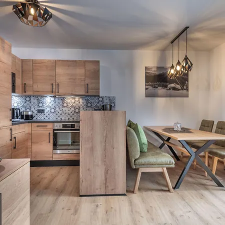 Alpenparks & Rehrenberg شقة فندقية فيهوفن