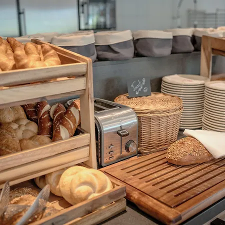 Alpenparks & Rehrenberg 4* فيهوفن