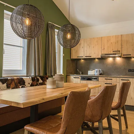 Alpenparks & Rehrenberg Apart-hotel