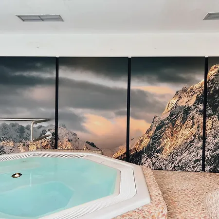 Alpenparks & Rehrenberg 4* Viehhofen