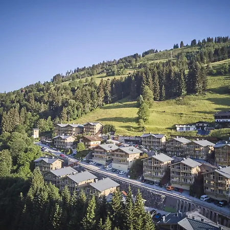 Alpenparks & Rehrenberg Apartahotel 4*